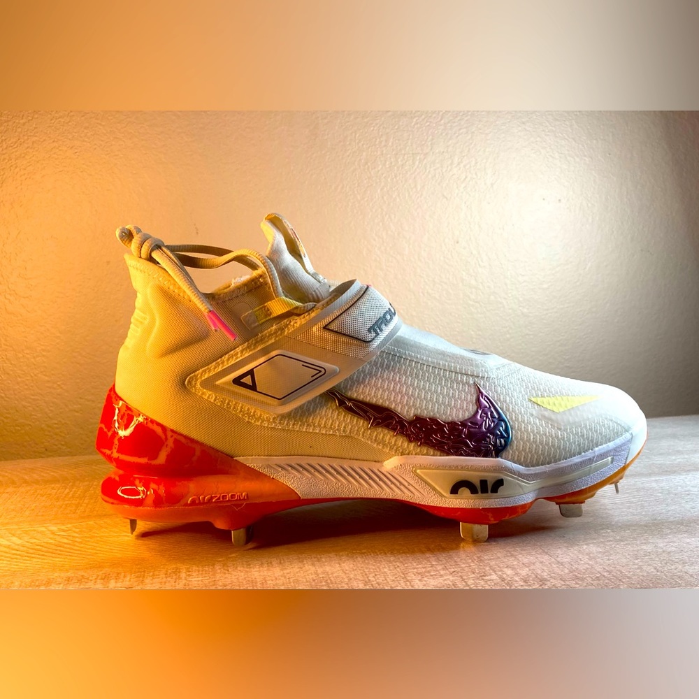 Size 9.5 - Nike Force Zoom Trout 8 Elite NRG Mid Phoenix Open